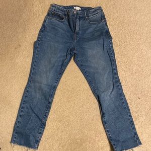 Never worn good classic, raw edge jeans